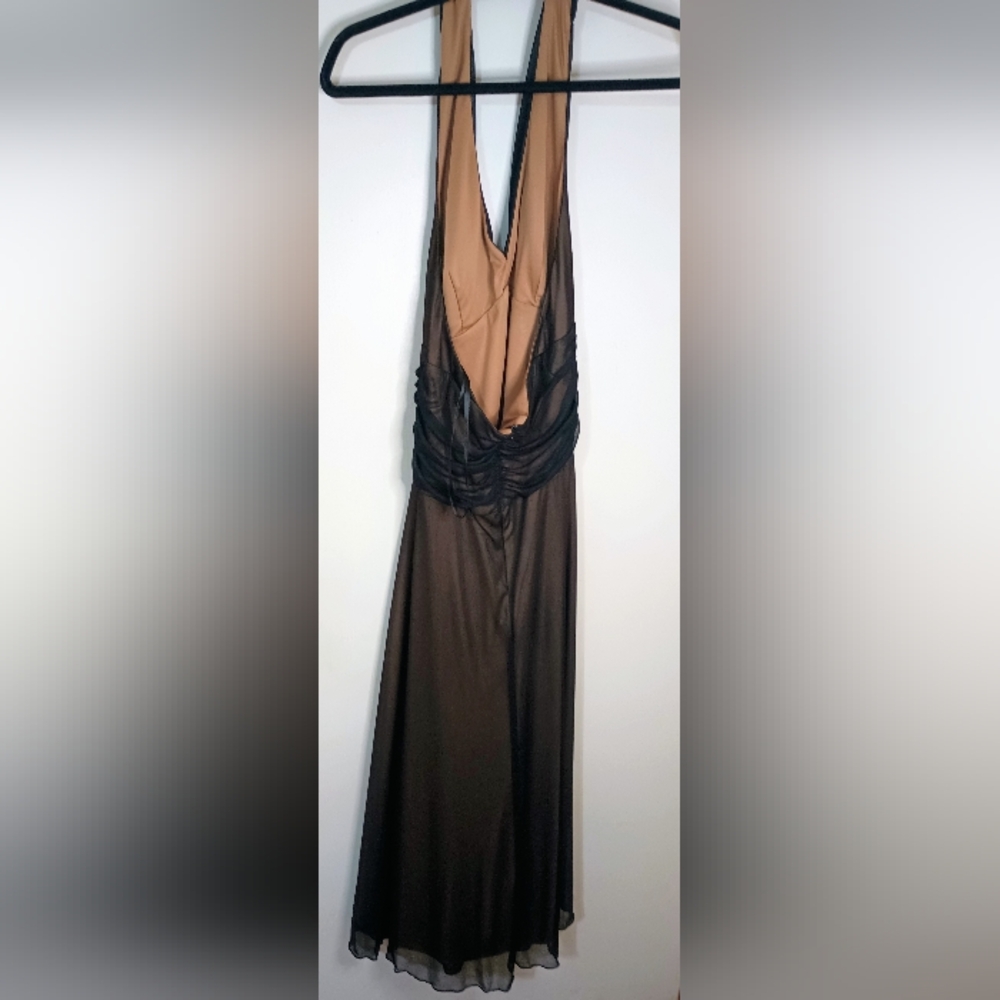 Connected Woman Elegant Black Backless Evening Dress Size 12. - Picture 11 of 14
